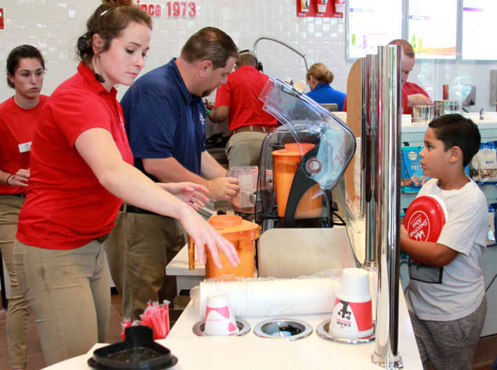 Smoothie King opened its 900th location Wappingers Falls Monday.