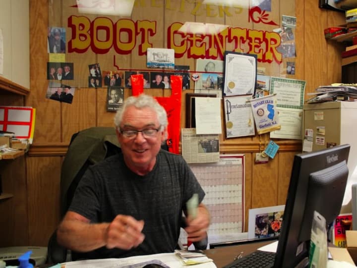 The third generation owner of Meltzer&#x27;s is ready to retire at the end of the year, marking the end of the 100-year-old sporting goods store. 