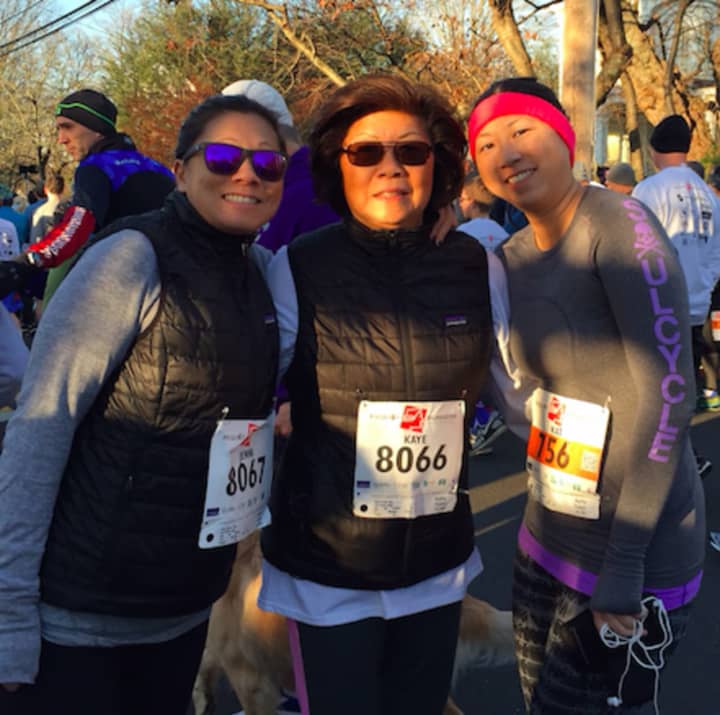 Kaye Leong with her daughters (left) Jenni and (right) Kat, both from Manhattan at the 38th Annual Pequot Runners Thanksgiving Day race in Southport. 