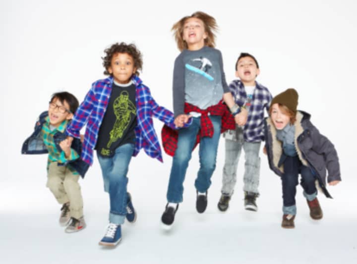 Actress Melissa Joan Hart will host a trunk show for her boys’ clothing line, &quot;King of Harts,&quot; at Joyride Cycling Studio in Westport.