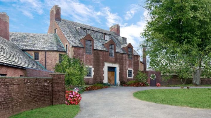 An estate in Croton is on the market for under $2 million. It is listed by Houlihan Lawrence.