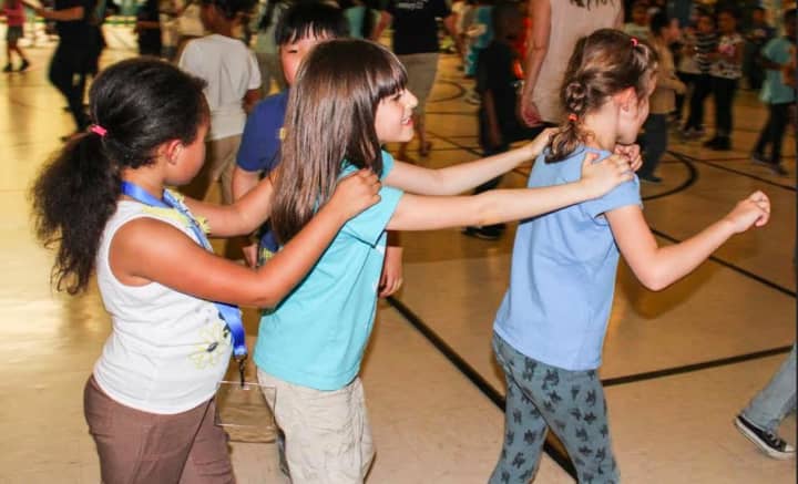 Students at Highview Elementary School danced the day away for a good cause, last Friday.