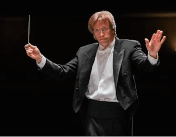 Eckart Preu is leaving as music director of the Stamford Symphony at the end of the 2016-17 season for a position in California.