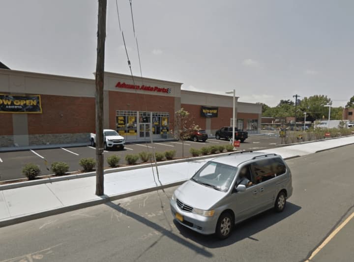 Simone Development Company has officially fully leased their Mount Vernon strip mall on East Sandford Boulevard.