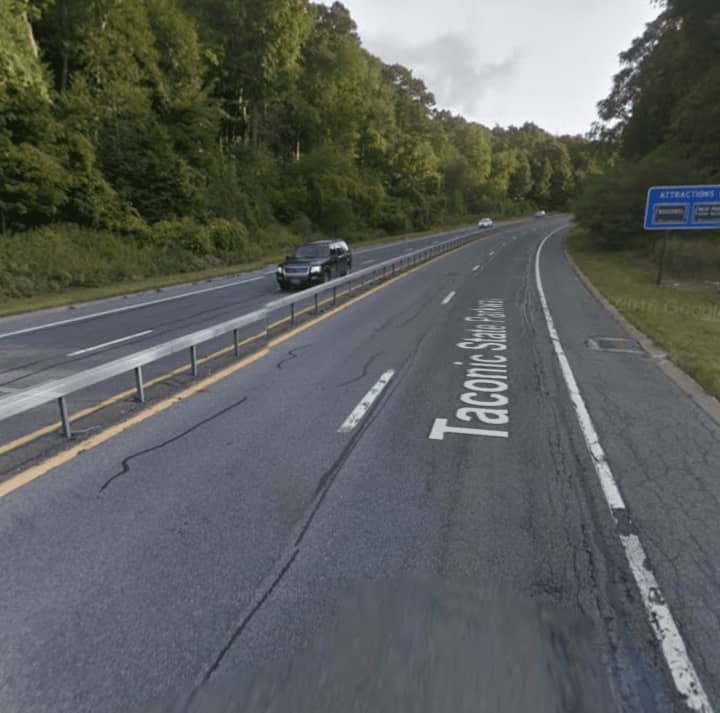 The Taconic State Parkway north of Route 301.