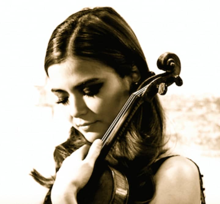 Karen Gomyo will be performing Beethoven’s violin concerto at the Stamford Symphony in February.