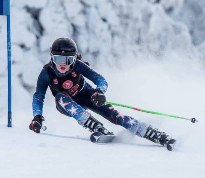 St. Luke&#x27;s ski racer Phoebe Kurth qualified for Team CT.