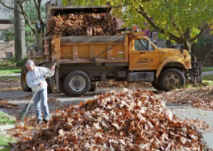 The town of Stratford will resume leaf collection on Monday, April 3.
