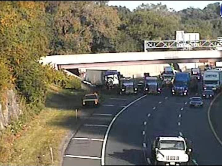 A tractor-trailer (far left) hit a bridge support between Exit 4 (Knollwood Road/Route 100A) and Exit 5 (Route 119) on I-287.