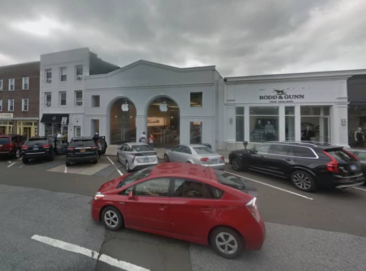 A Yonkers man was arrested for stealing from the Apple Store in Greenwich.