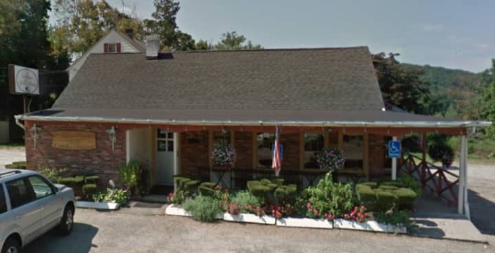 Southeast Grille House, located at 2459 Route 6 in Brewster