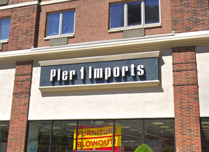 Pier 1 Imports in Edgewater, which was closed earlier this year.