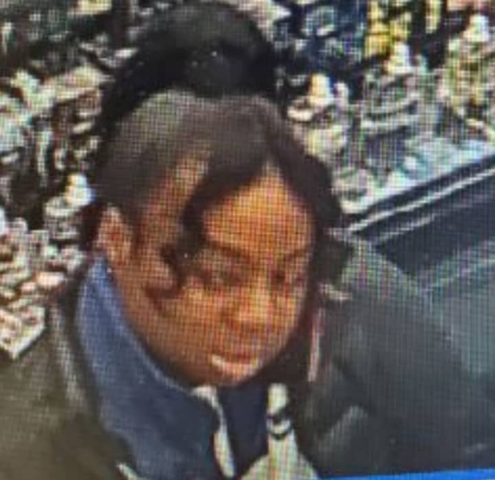 A man and woman are wanted for stealing thousands of dollars worth of perfume from Sephora in Walt Whitman Shops.