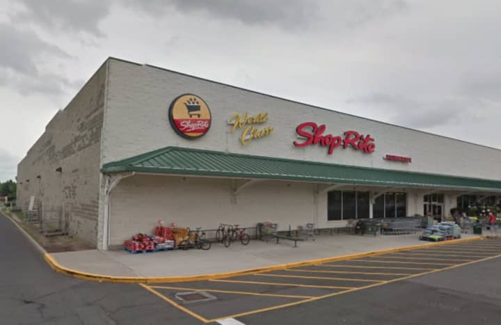 A worker at ShopRite in East Windsor tested positive for COVID-19, marking the fifth case among the grocery chain’s employees in the state, officials said Monday.