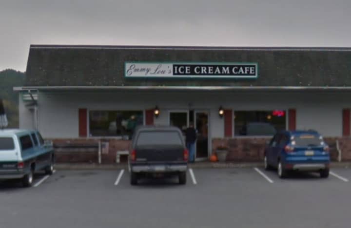Emmy Lou’s Ice Cream Cafe, 492 E Main St Pen Argyl, PA 18072