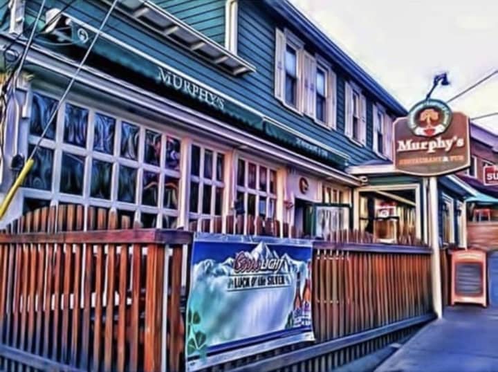 Murphy&#x27;s Restaurant &amp; Pub in New Paltz is closing its door after more than 30 years in business.