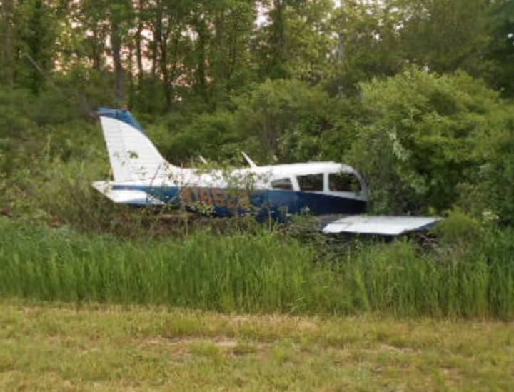A Bergen County pilot caught in heavy crosswinds lost control of his aircraft and crashed in the woods while attempting to land at a Morris County airport Sunday night, police said.