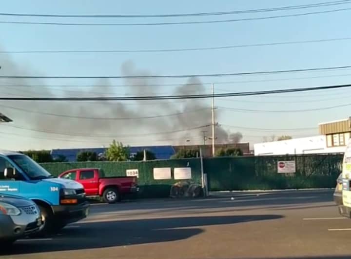 Multiple cars caught fire in a North Bergen junk yard early Wednesday.