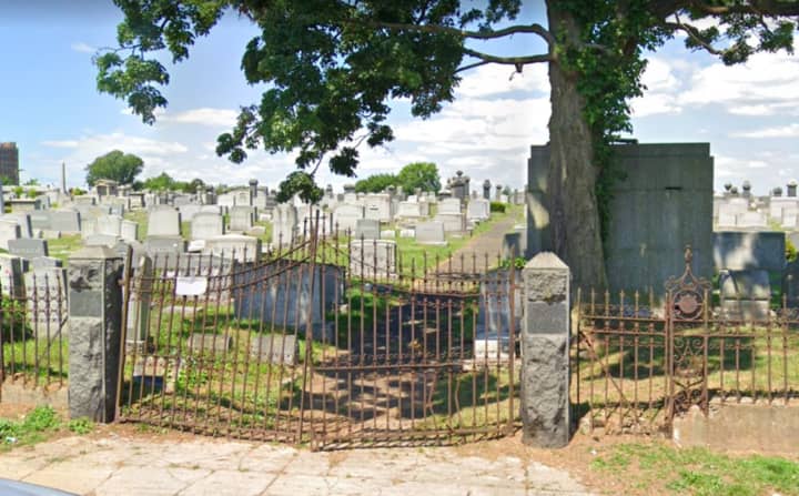Hebrew Cemetery on South 19th Street