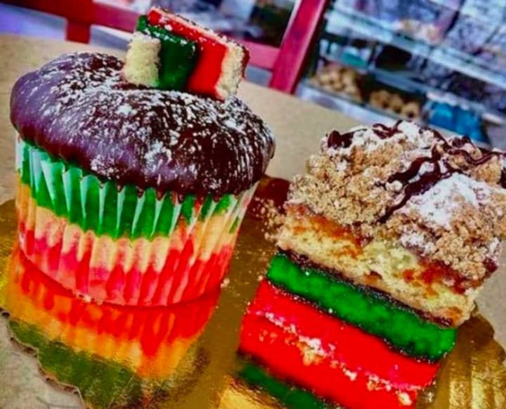 Guzzo&#x27;s BakeShop&#x27;s layered cupcakes and crumb cake.