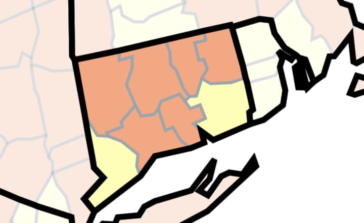 The CDC&#x27;s COVID-19 risk map in Connecticut