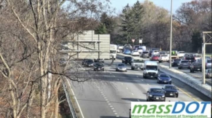 Traffic was delayed on I-95 in Woburn after a crash between Exit 27 and 28