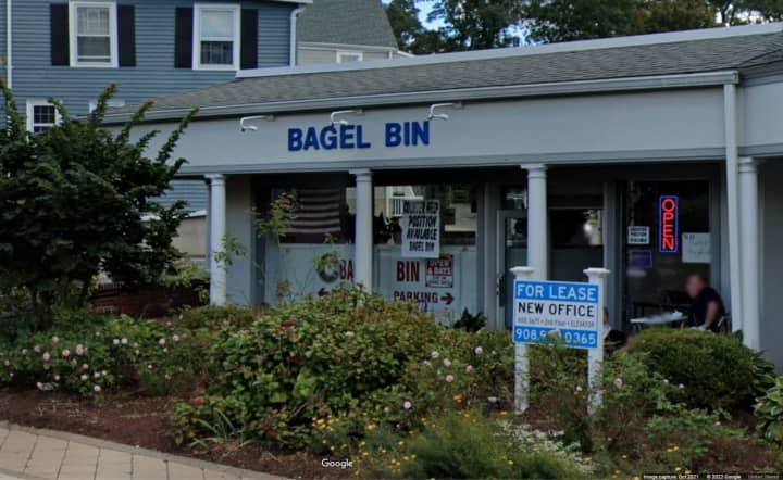 Bagel Bin, 37 Olcott Square, Bernardsville, NJ