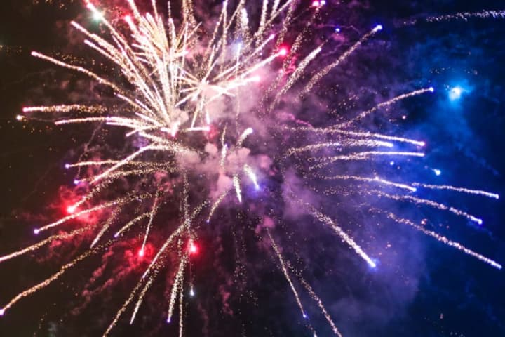 Stamford delays its fireworks display until Friday, July 7, due to smoke from wildfires.