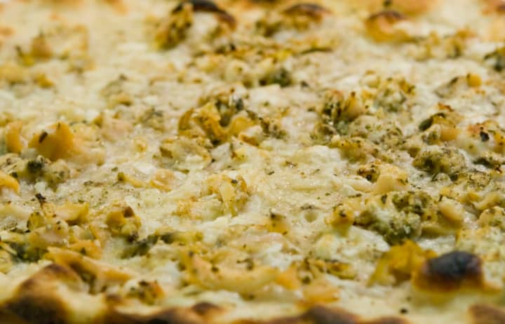 The famous New Haven white, clam pizza from Pepe&#x27;s
