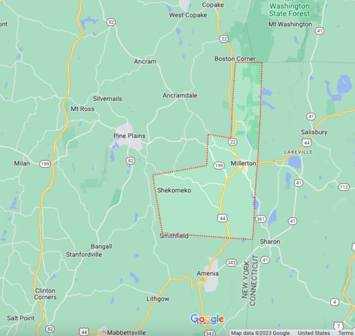 The Town of North East (marked with red outline) near the border of Dutchess and Litchfield counties.