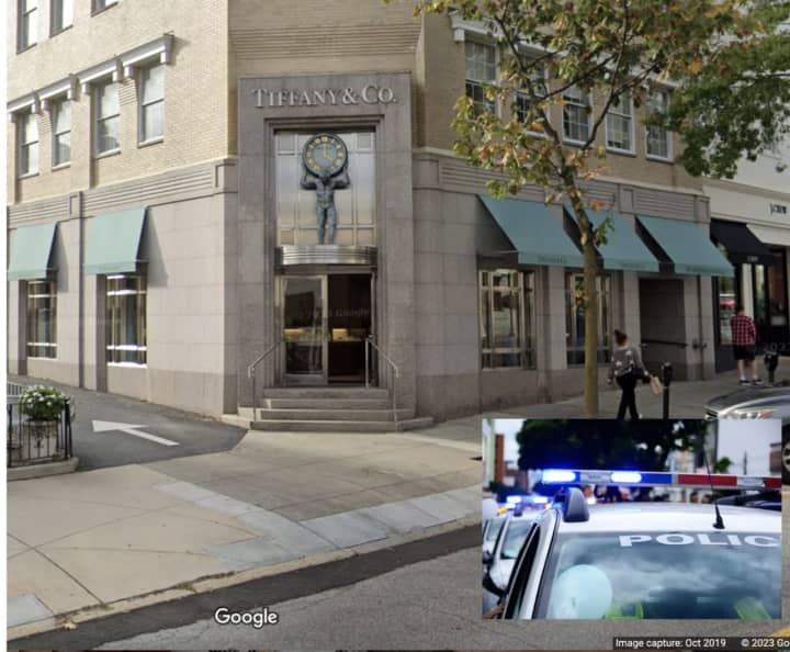 A man allegedly robbed Tiffany &amp; Co. in Greenwich of $175,000 in jewelry.&nbsp;