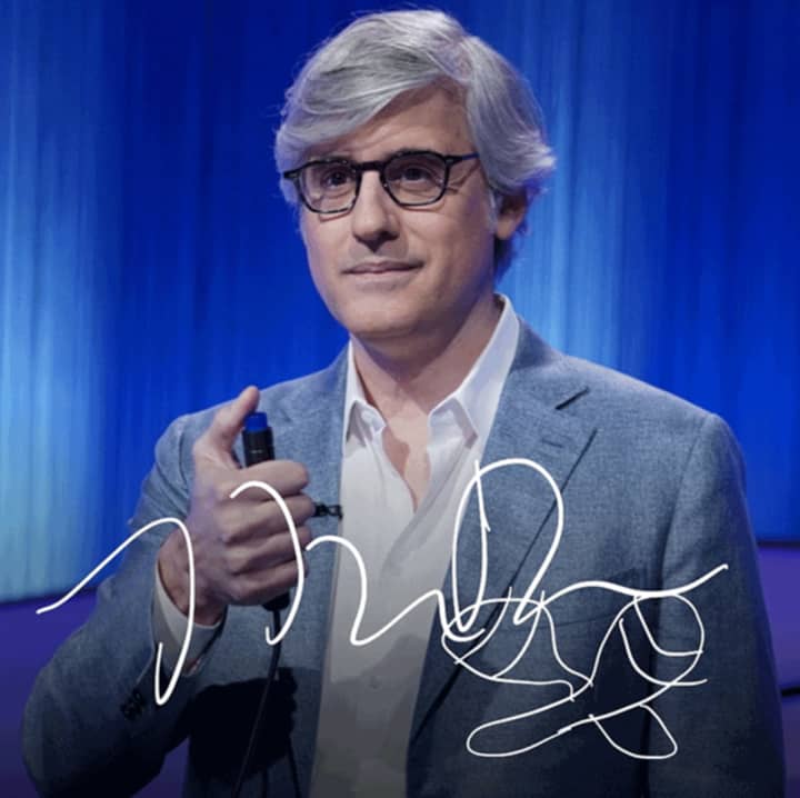 Mo Rocca on the Jeopardy! stage.