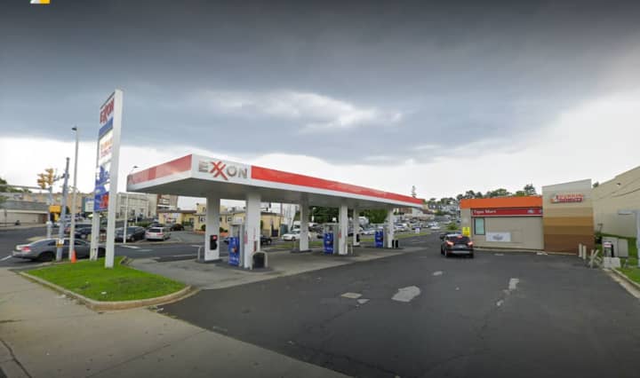 Exxon, 6898 Marshall Road, Upper Darby, PA
