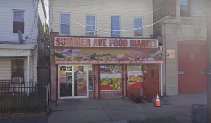 Summer Avenue Food Market is located at 199 Summer Ave in Newark