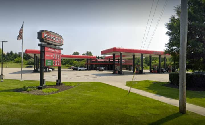 Sheetz is located at 5001 MacArthur Road in Whitehall