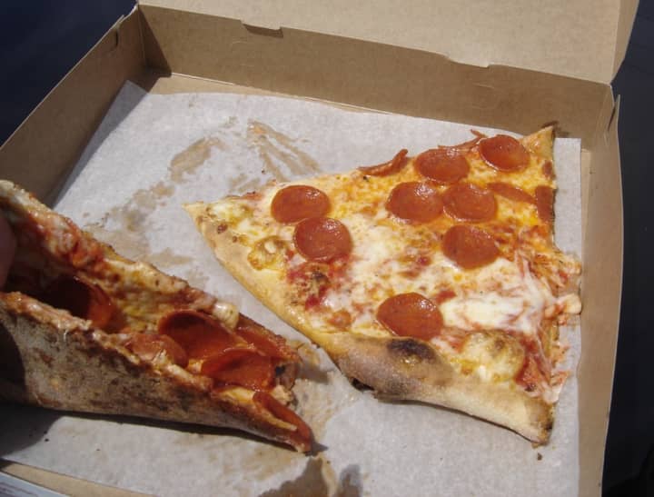 New York City-style pizza can have at least 400 calories in an average slice.