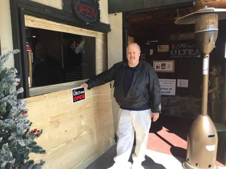 Squire&#x27;s owner Kurt Knox says he was overwhelmed by the show of support from the community after an SUV smashed into the front of the popular Briarcliff eatery.