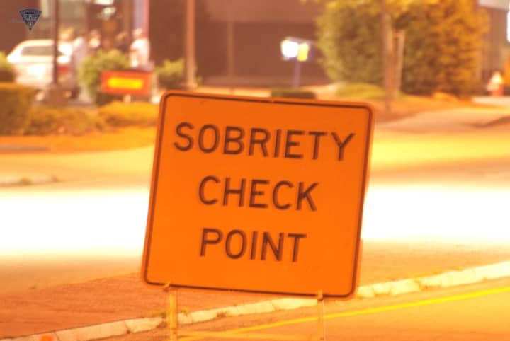 Massachusetts State Police will hold sobriety checkpoints throughout Hampden County this weekend.