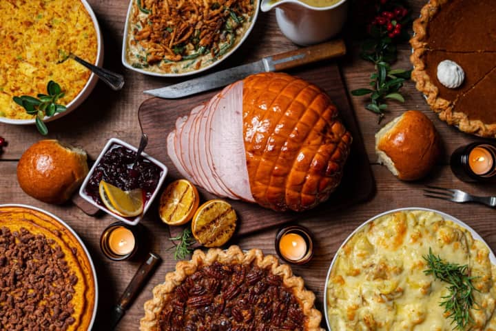 Zippia used Google Trends to analyze each state's favorite Thanksgiving side dish.&nbsp;