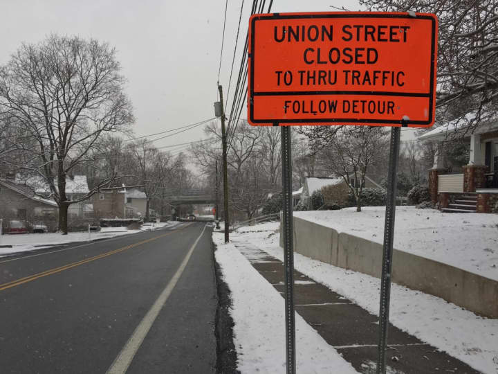 The Union Street bridge connecting Union Street to Goffle Hill Road closed for repairs earlier on Monday until further notice. A sign on Lafayette Avenue warns motorists of the closure.