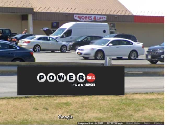 Smokes 4 Less in Newburgh, where the latest winning third-prize Powerball ticket was sold.