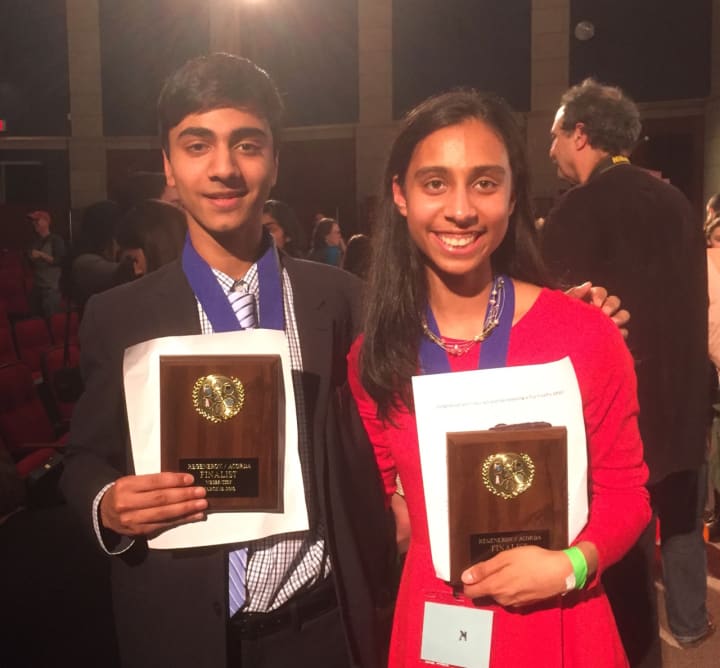 Ardsley High School students and Westchester Science and Engineering Fair grand prize winners Vivek Hariharan and Kruti Sutaria.