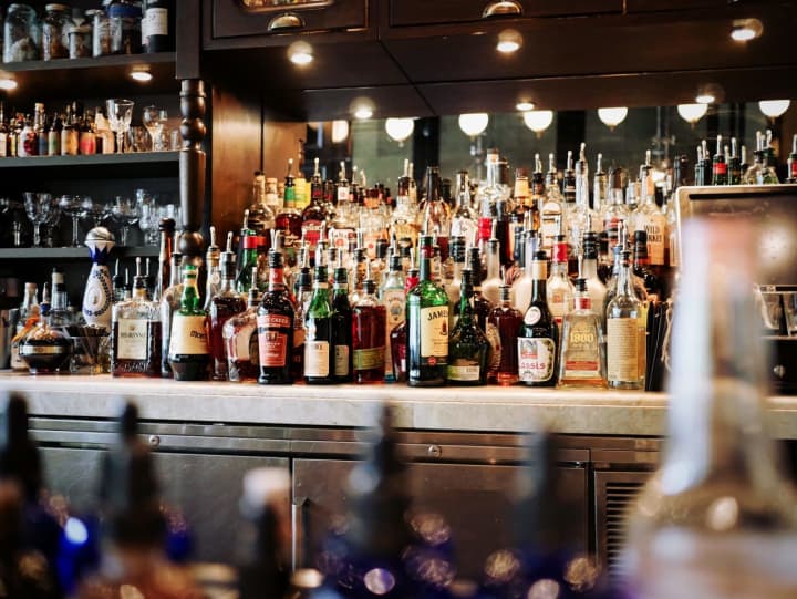 Here are five bars in Nassau County where you&#x27;ll want to tip your glass.