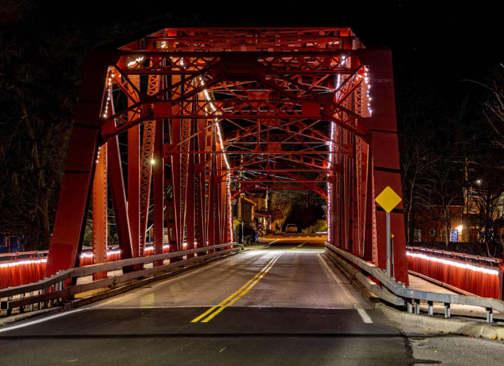 The red bridge on Hill Street in Saugerties.