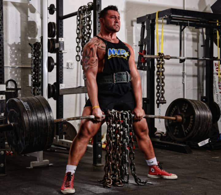 Chris Dell Fave dead-lifts nearly 500 pounds in Bergen County Barbell on Broadway.