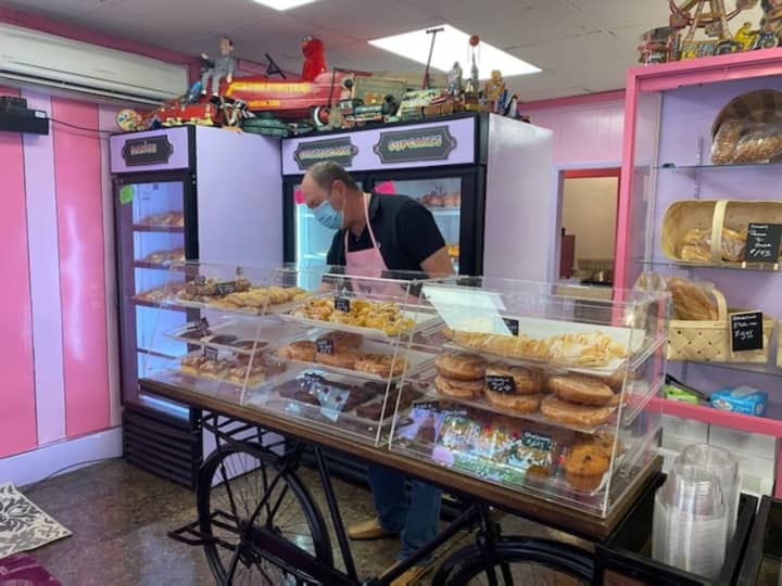 Charlie&#x27;s Bakery&#x27;s Phillipsburg storefront is located at 390 South Main St.