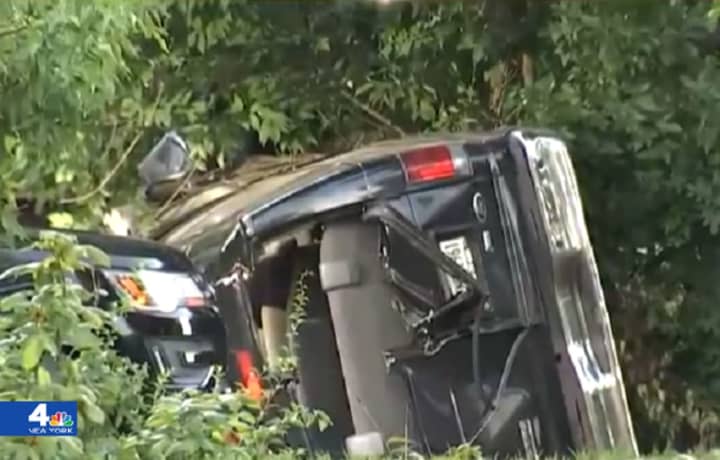 The van remained at the scene of the Palisades Interstate Parkway.