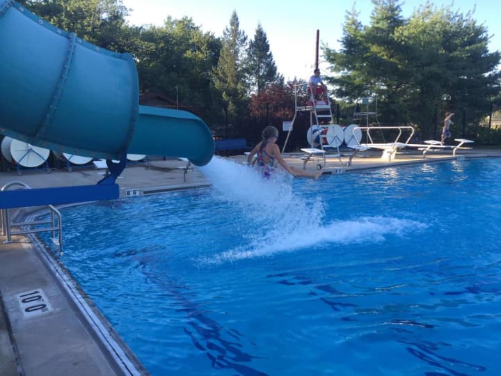 The Ridgefield Park Pool Commission is offering a discount on memberships.