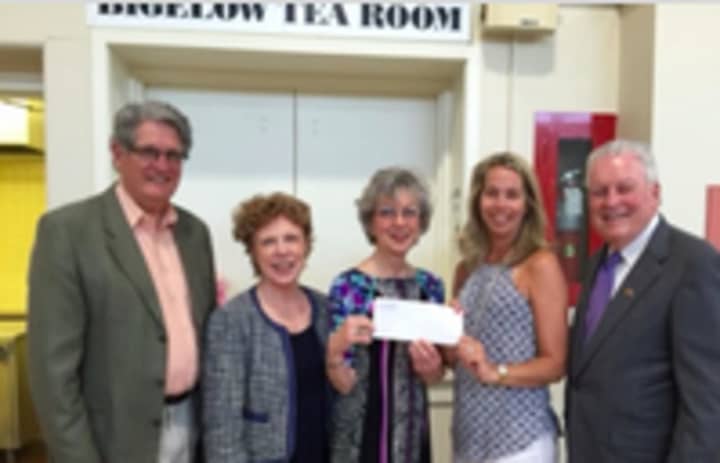 Following the success of the Town’s 375th Anniversary Grand Gala Celebration, the Grand Gala Co-Chairs gave the Bigelow Center for Senior Activities a $10,000 donation.