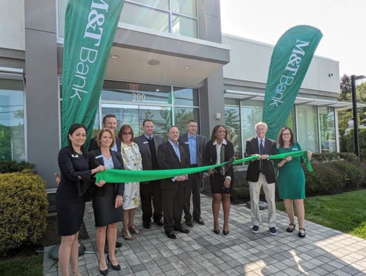 A new M&amp;T Bank location has opened in Elmsford at 300 Saw Mill River Rd. (Route 9A).